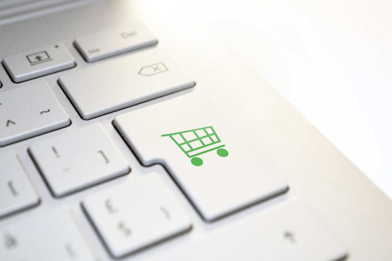 How the Outbreak of COVID-19 Changes Online Shoppers’ Habits